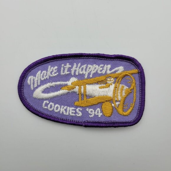 Girl Scout Badge Vintage Patch Brownie Make Happen 94 Retro Troop Camp Cookies - Picture 1 of 5